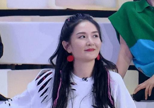 谢娜最新微博爆料,揭秘明星幕后趣事,独家幕后花絮大公开! 第1张 谢娜最新微博爆料,揭秘明星幕后趣事,独家幕后花絮大公开! 第1张